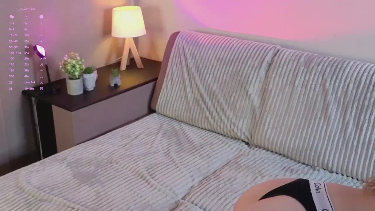 Offline DollyGearing on Cam4