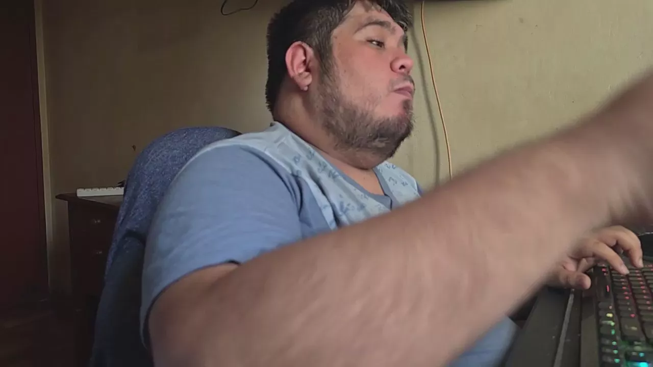 Offline DosOsosCH on Cam4