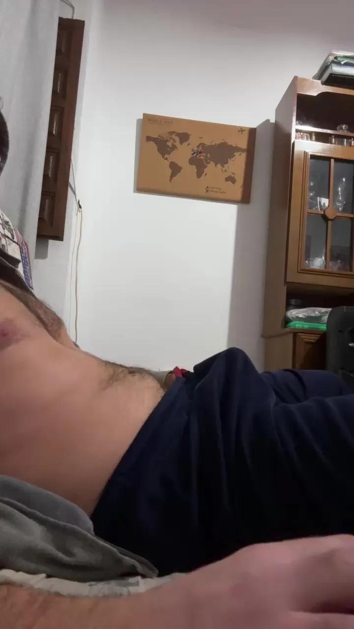 Offline dperez1993 on Cam4