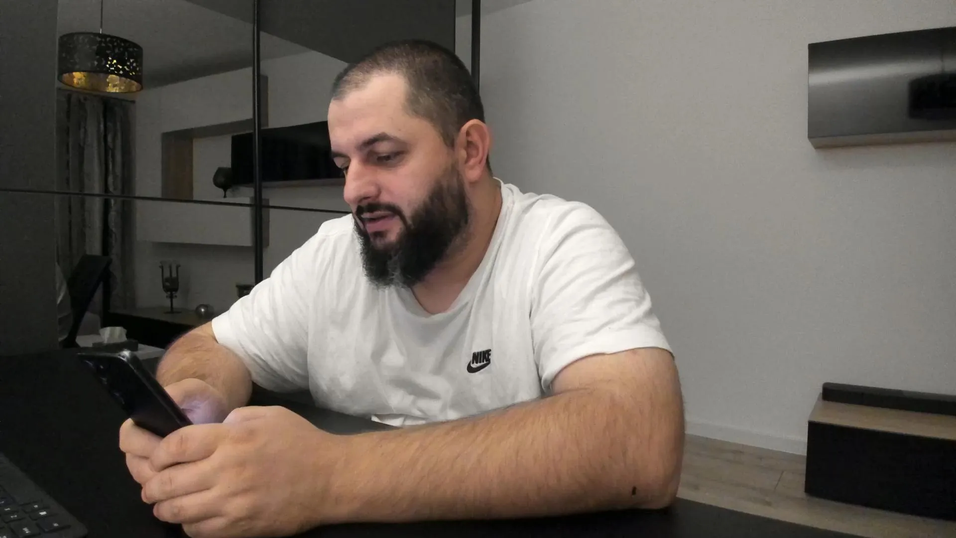 Offline DravenPeak on Cam4