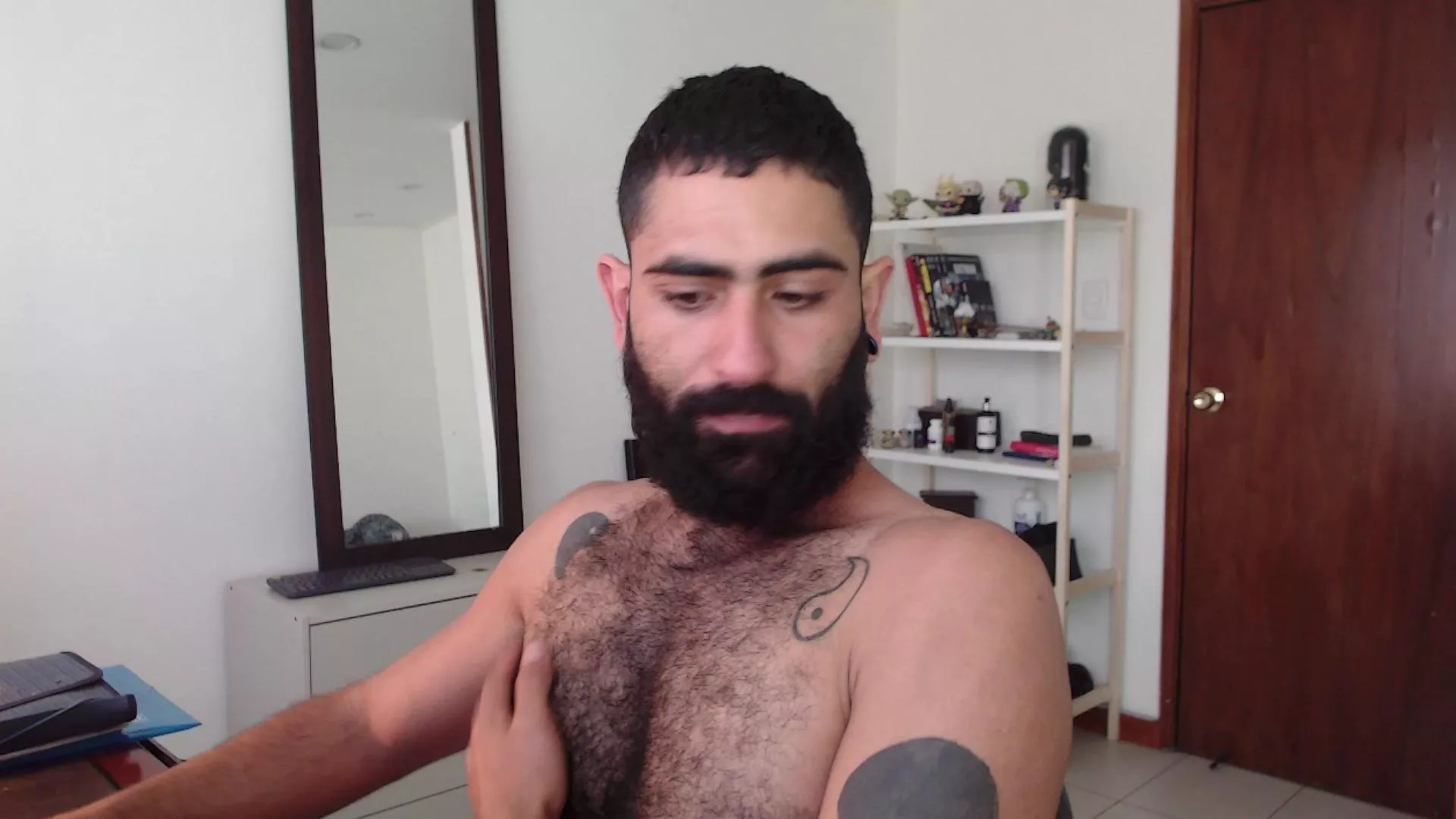 Offline Drogama on Cam4