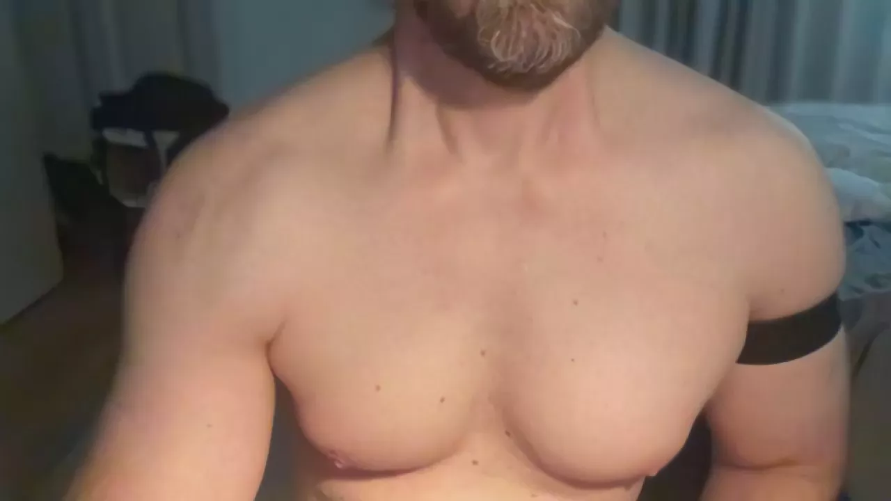 Offline dude_bln09 on Cam4