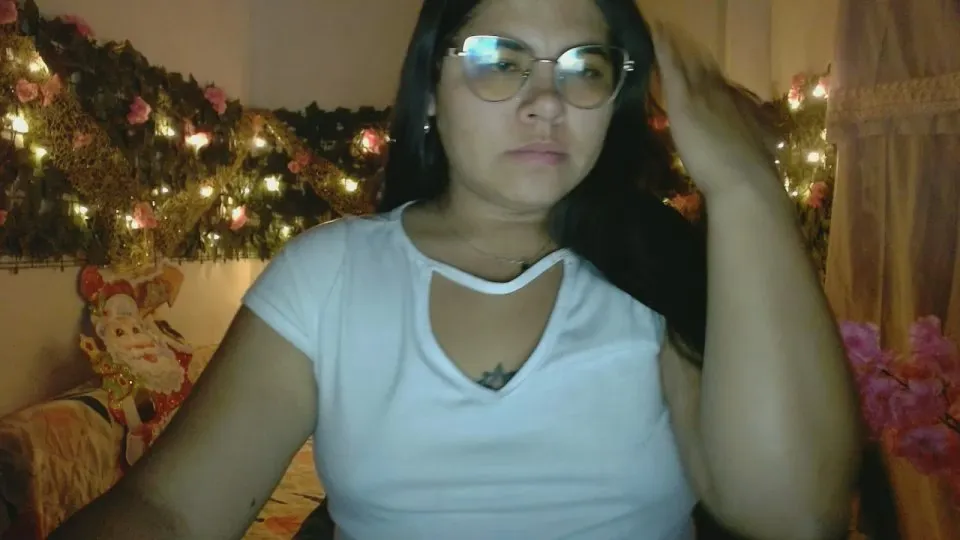 Offline Dulce_cloee on Cam4