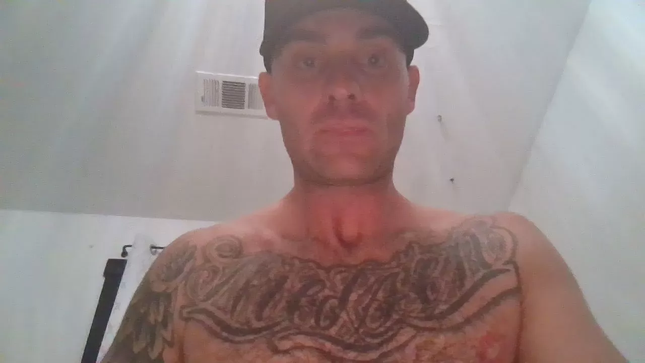 Freechat dylannielsen32 on Cam4