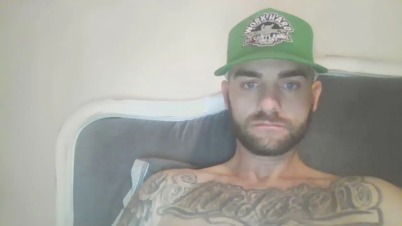 Freechat dylannielsen32 on Cam4