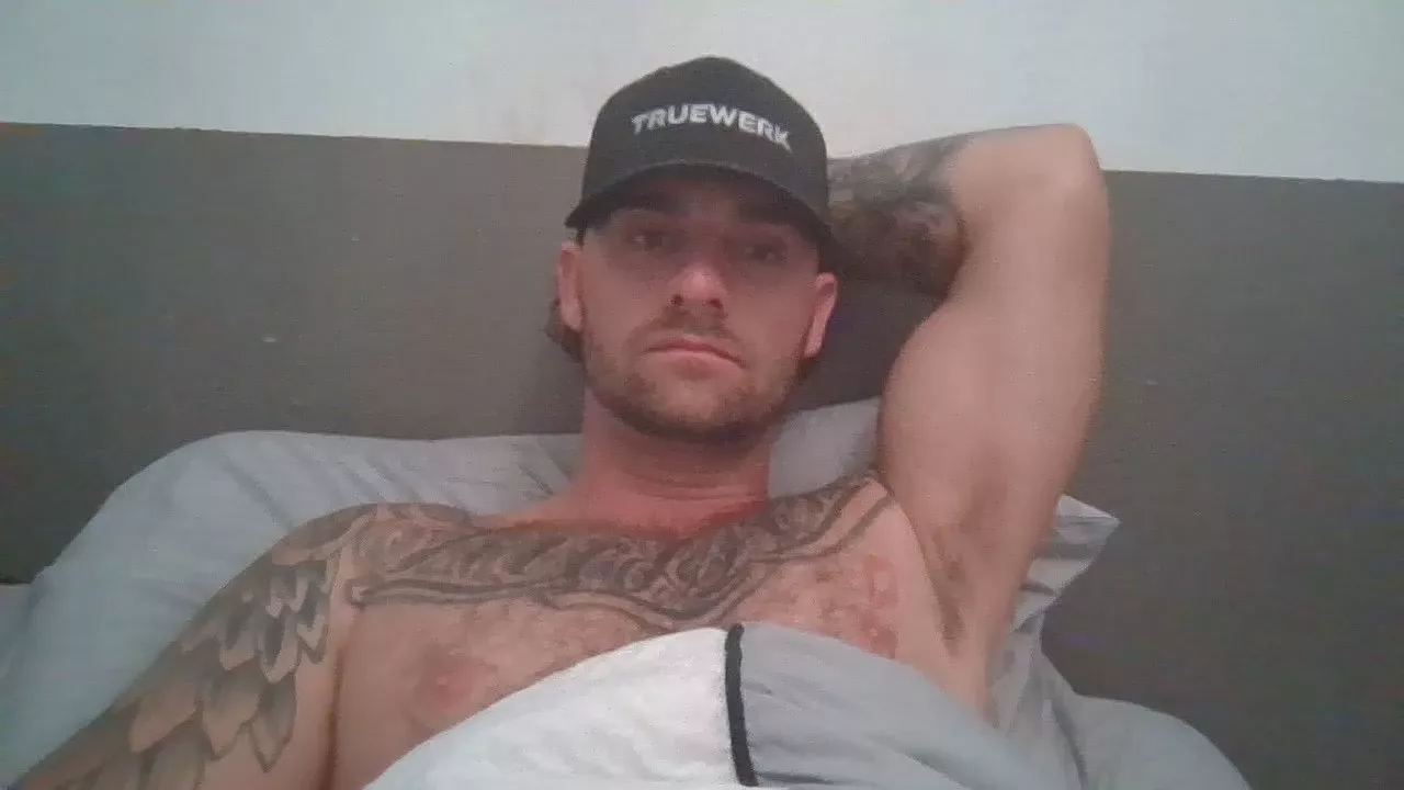 Freechat dylannielsen32 on Cam4