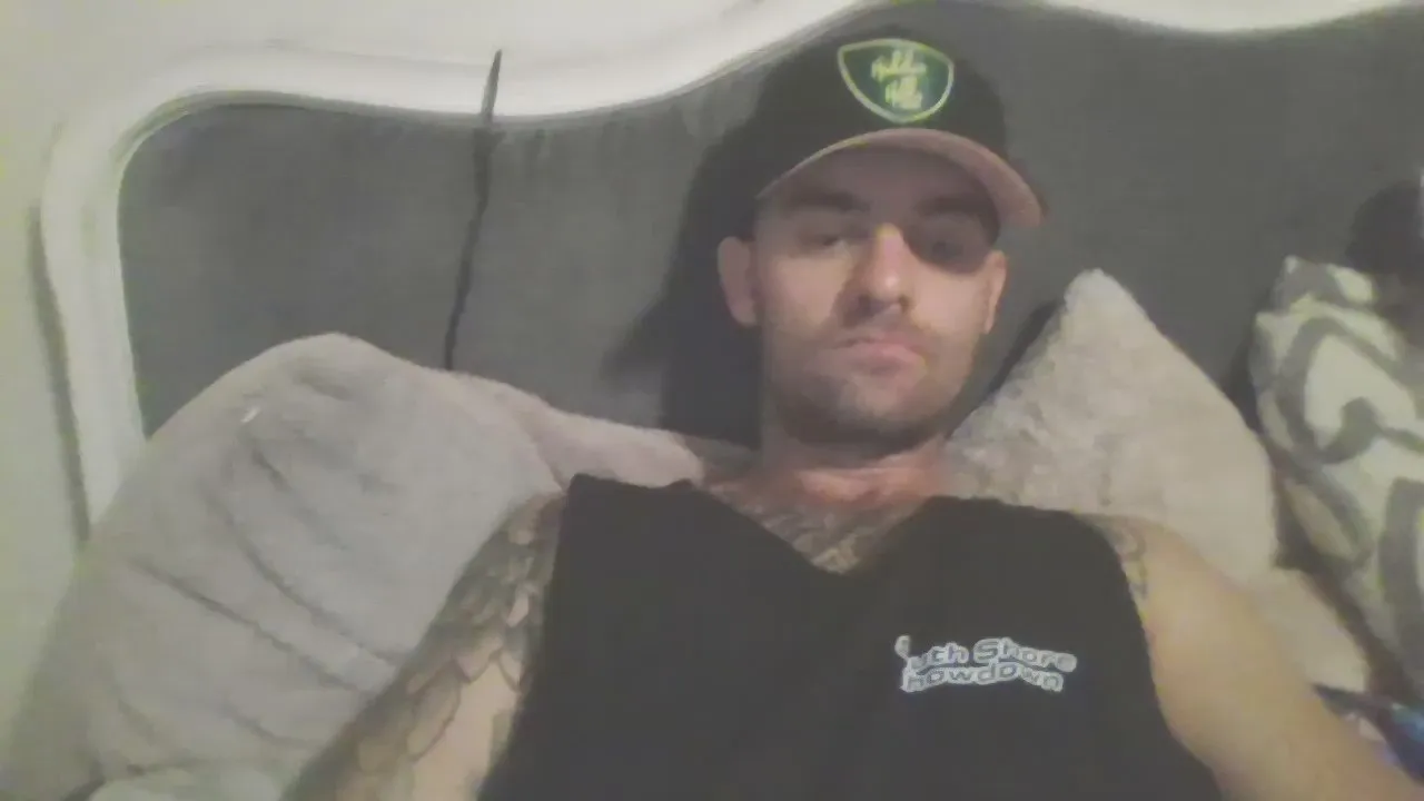 Freechat dylannielsen32 on Cam4