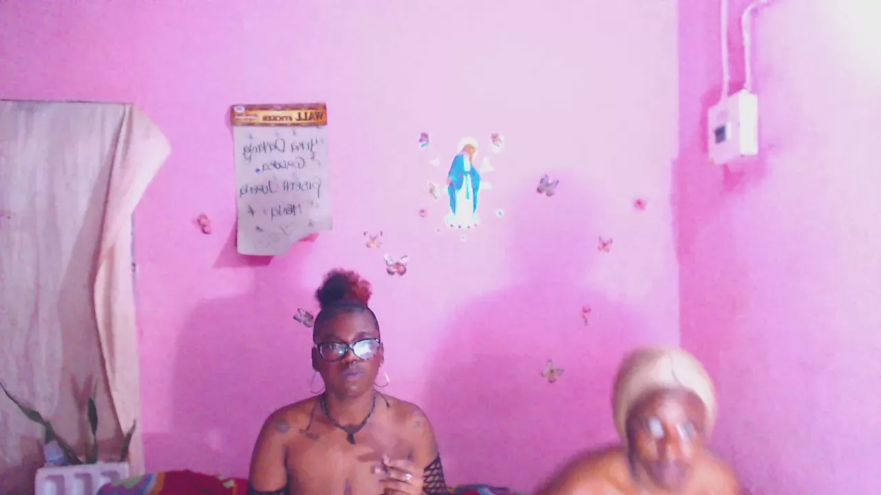 Freechat ebony_chayna_s1 on Cam4