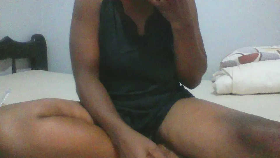 Freechat Ebonyjuice20 on Cam4