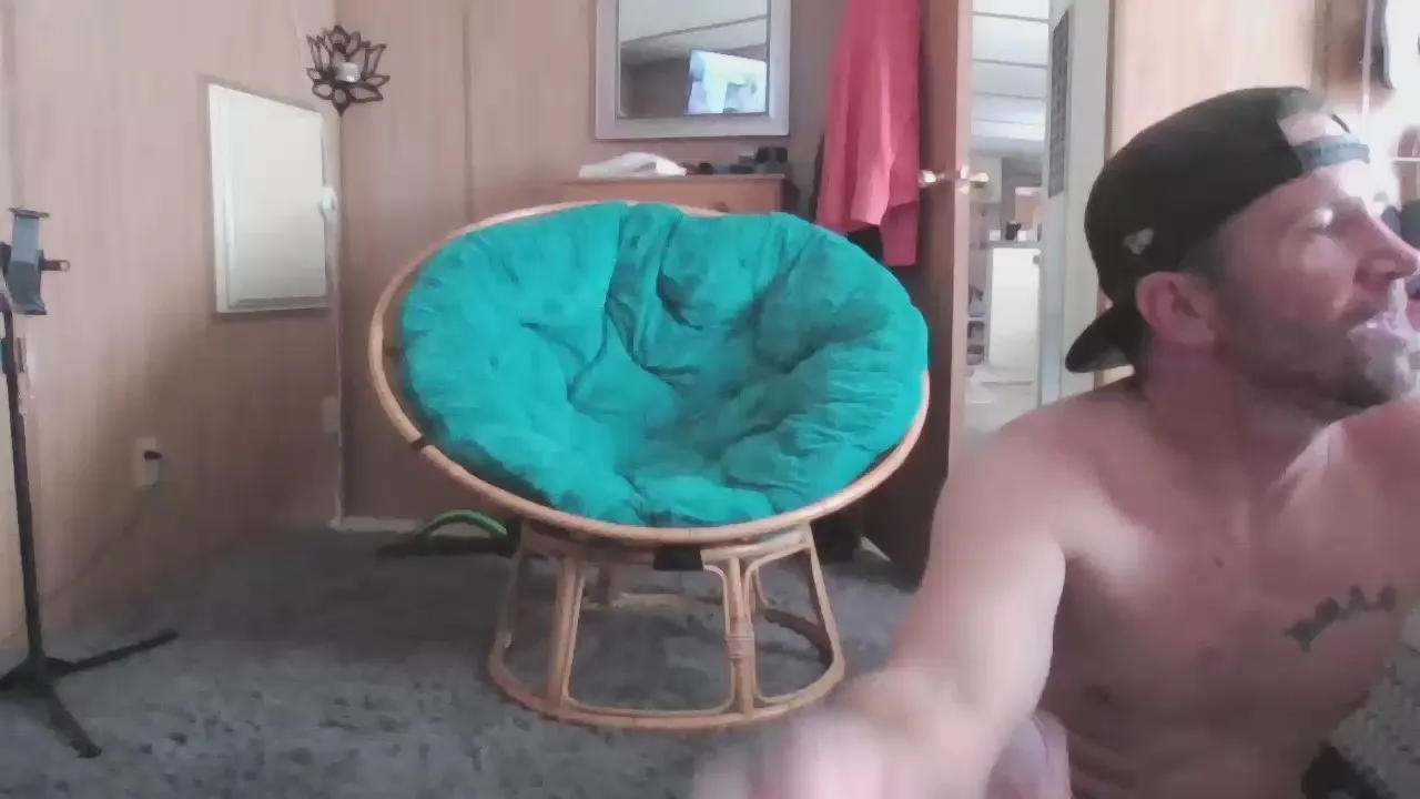 Offline Edwardlong on Cam4