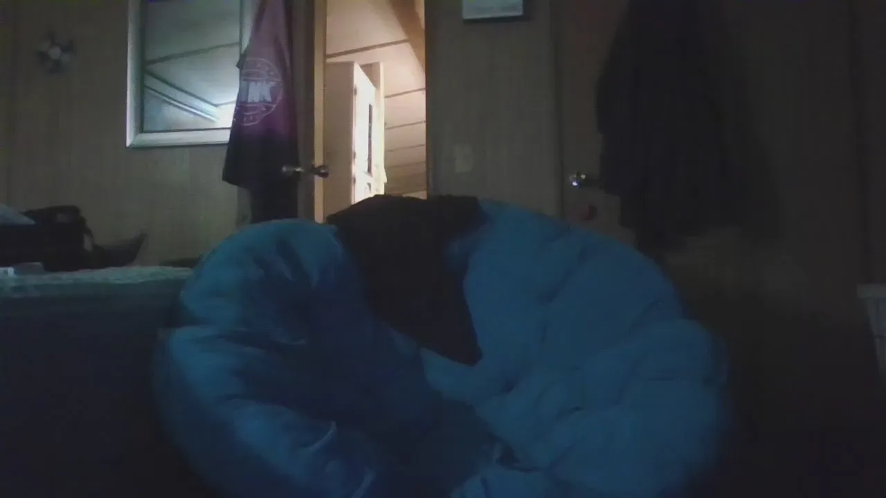 Offline Edwardlong on Cam4