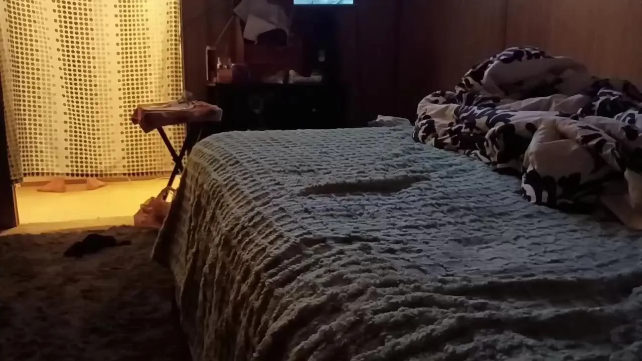 Offline Edwardlong on Cam4