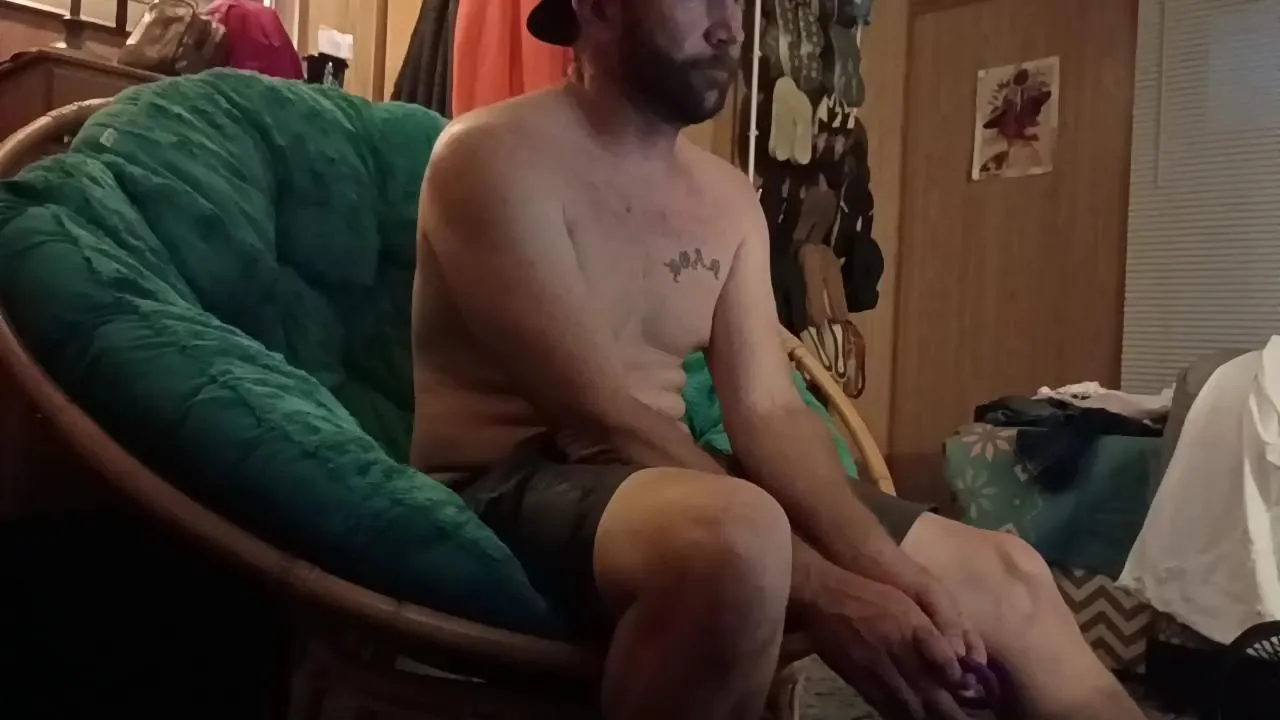 Offline Edwardlong on Cam4