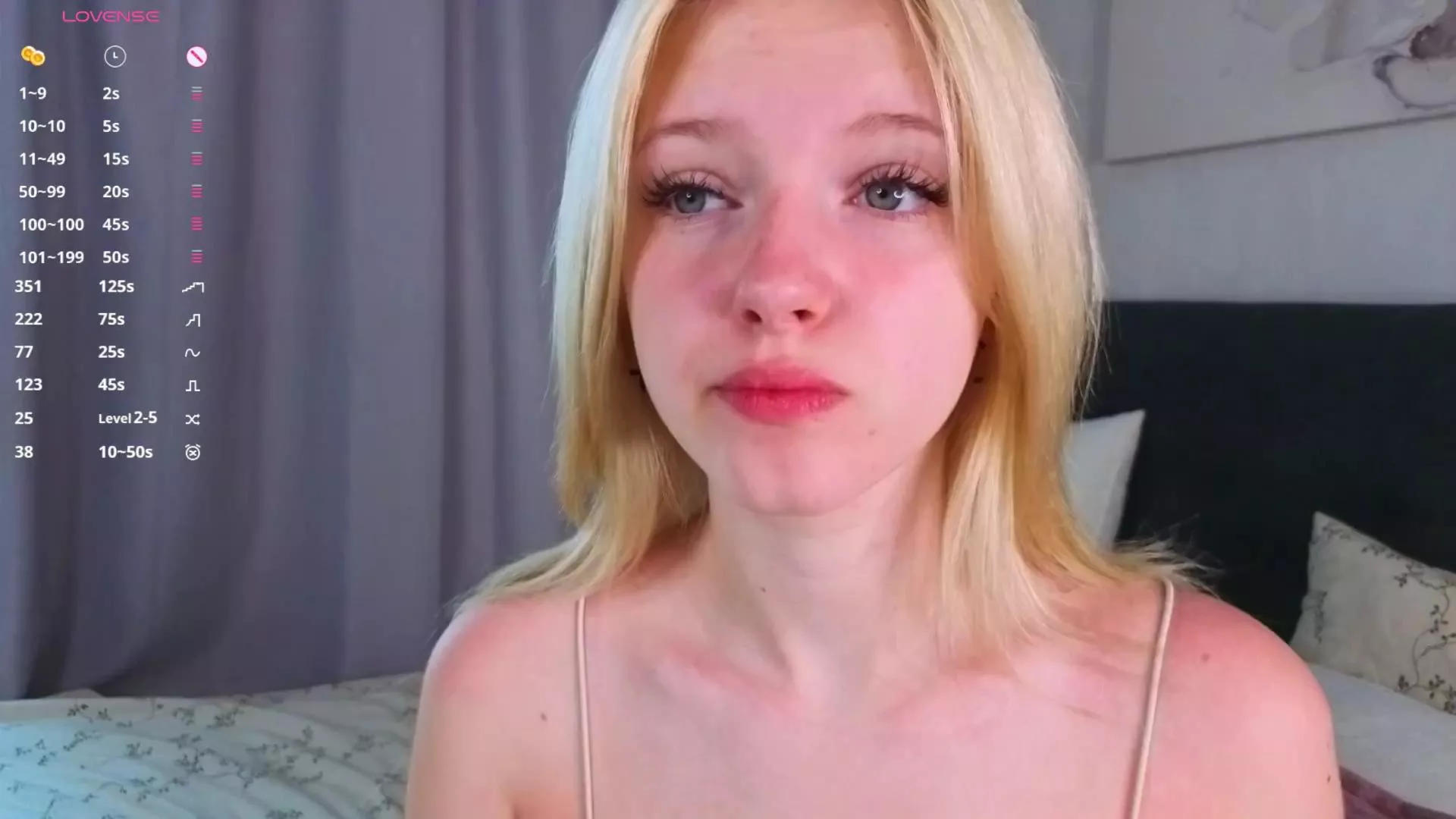 Freechat EdytHames on Cam4