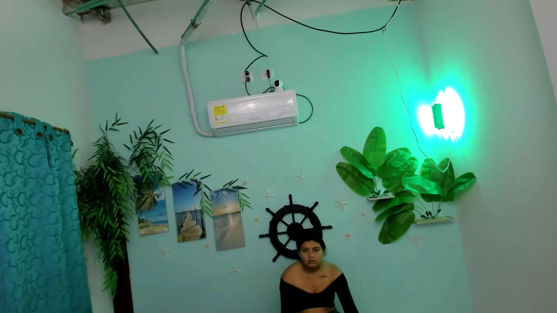 Offline eladyrous98 on Cam4