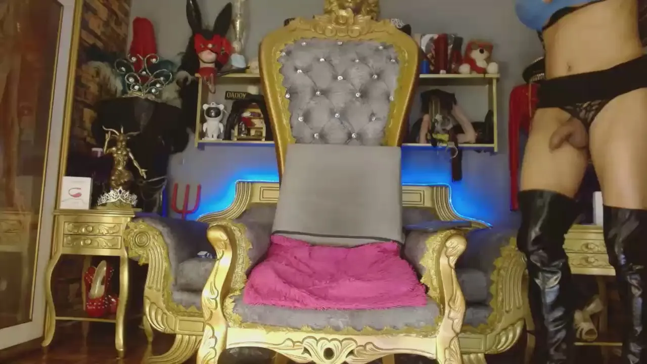 Offline electracock on Cam4