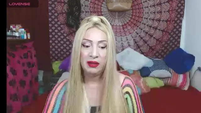 Offline elena_evans on Cam4