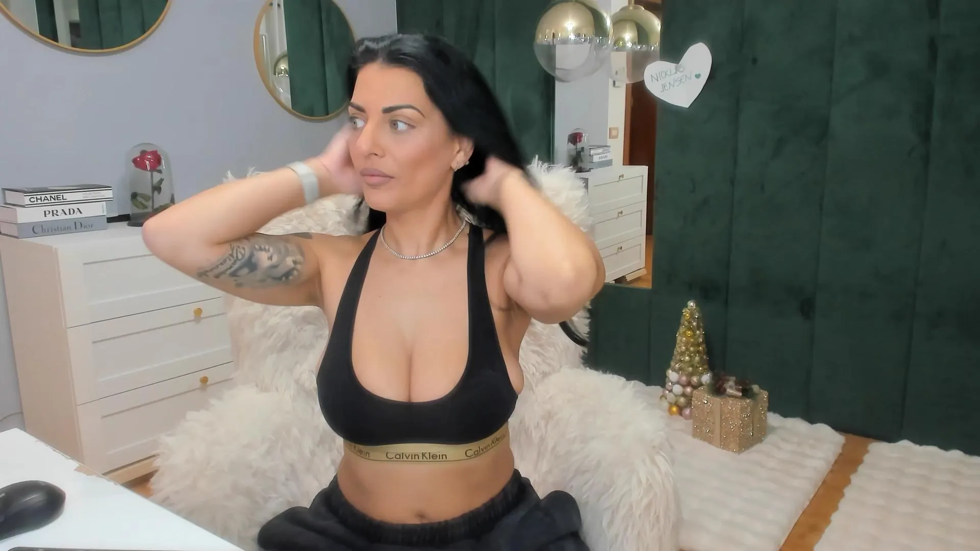 Offline ElisaBaxter on Cam4