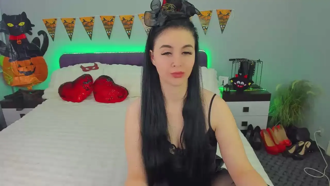 Offline ElissClark on Cam4