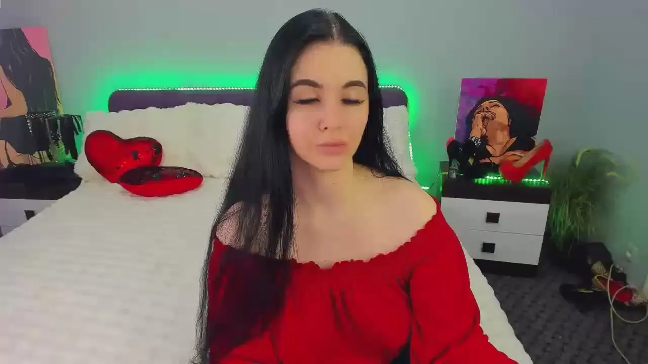 Offline ElissClark on Cam4