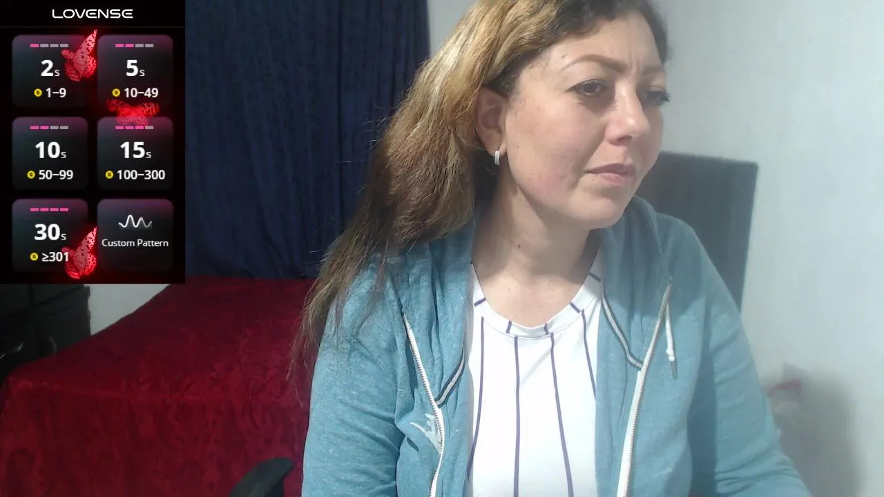 Offline Elizabeth_clint on Cam4