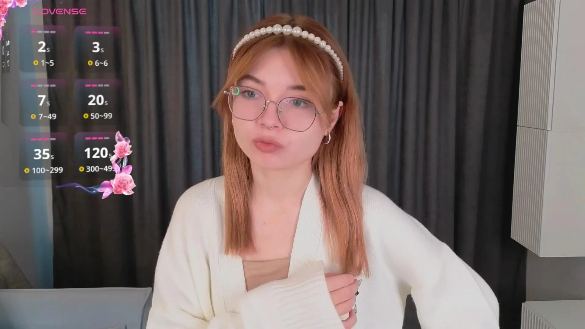 Offline Elizabeth_Leee on Cam4