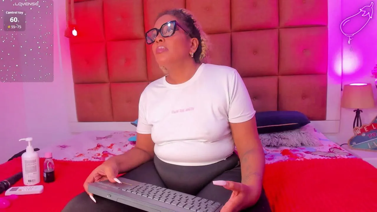 Offline ELLA_KELLY on Cam4