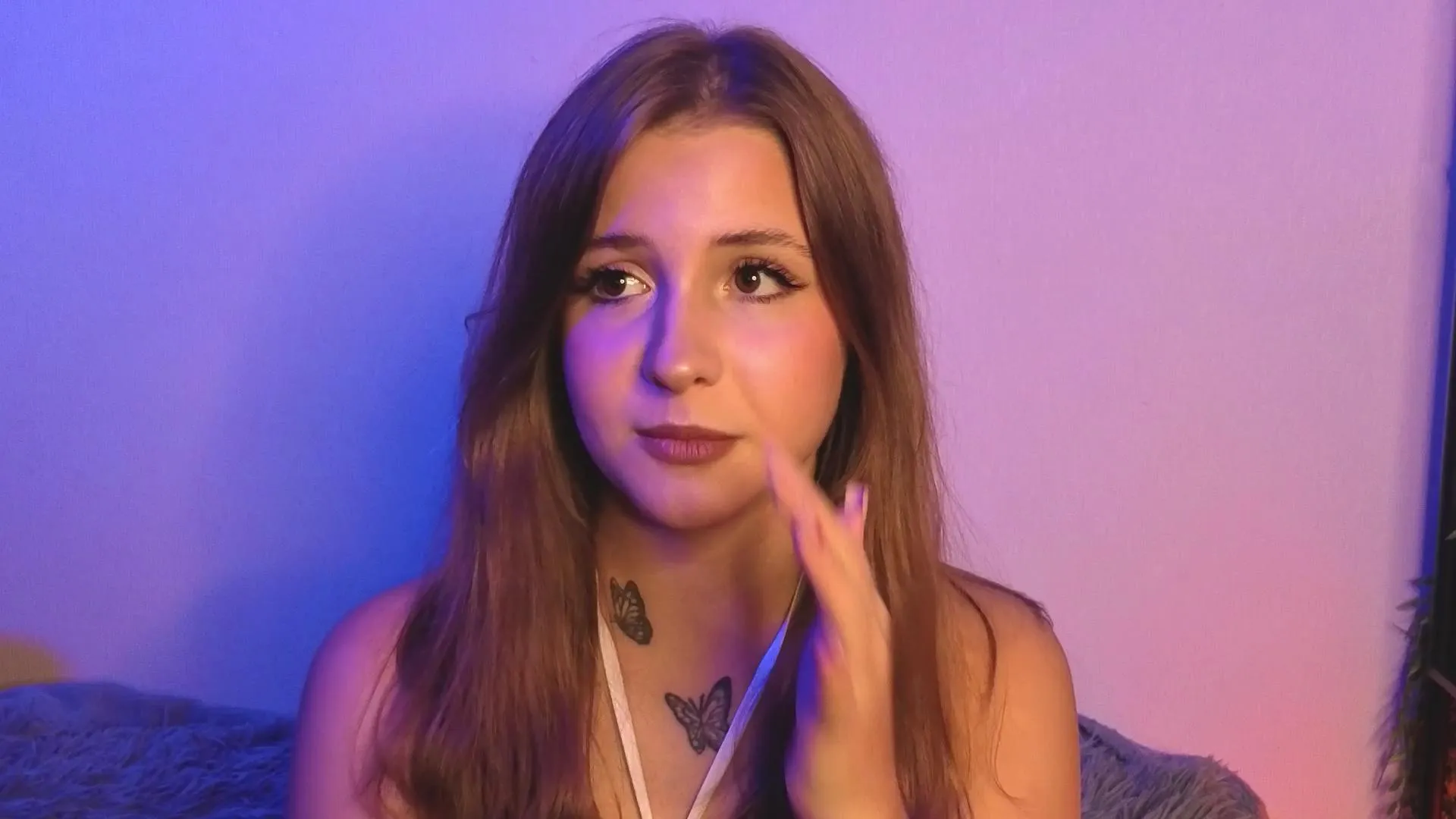 Offline EllamaeWerley on Cam4