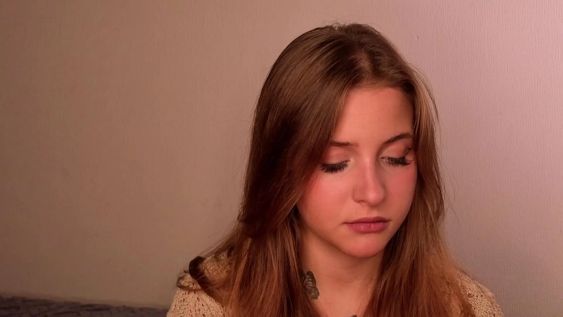 Offline EllamaeWerley on Cam4