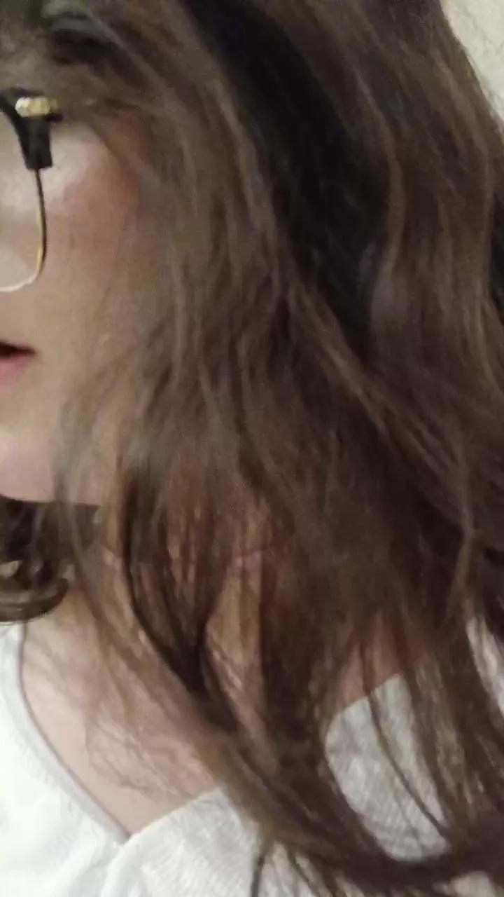 Elly_Miller on Cam4
