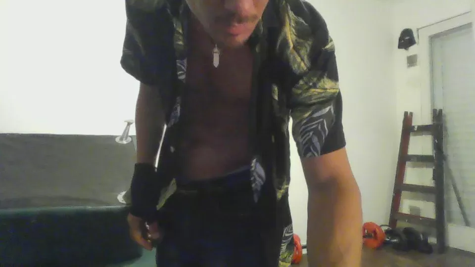 Offline EmaSwan34 on Cam4