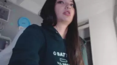 Offline emilyjang on Cam4