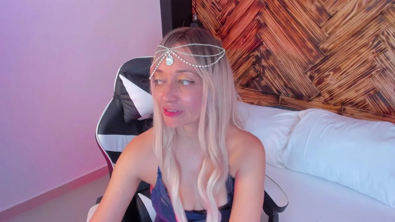 Offline emma_collson on Cam4