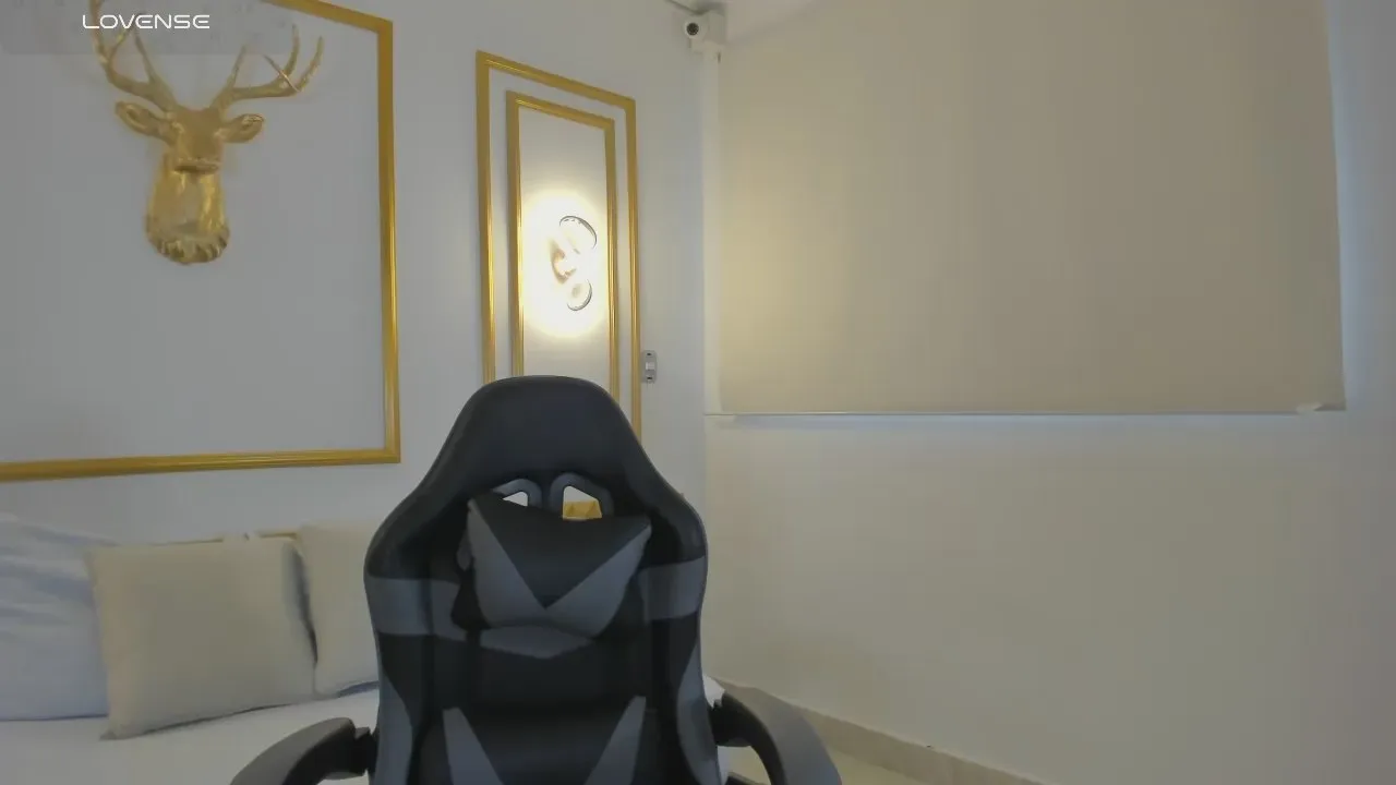 Offline emma_fhox on Cam4