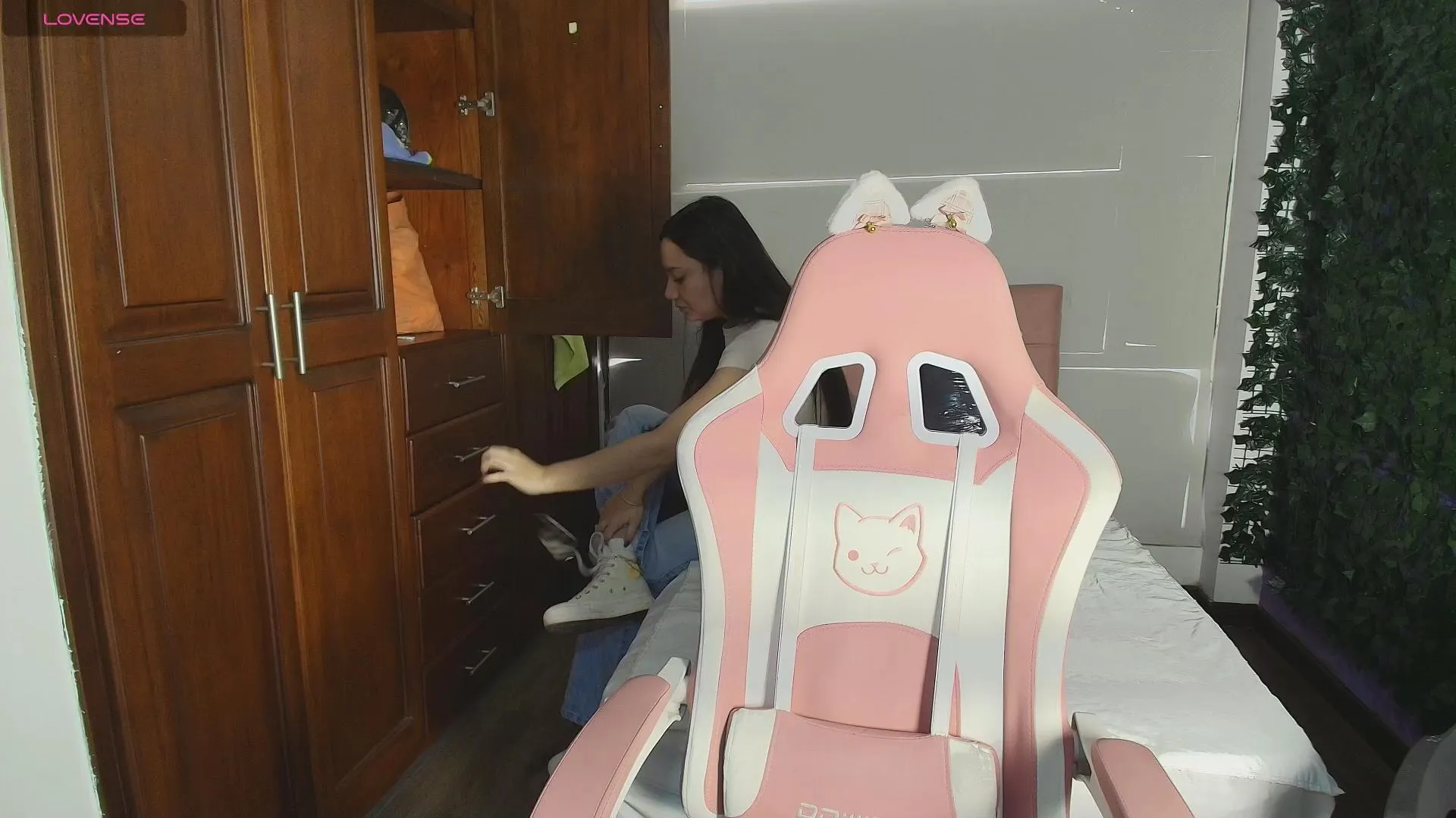 Offline emmaa_rs on Cam4