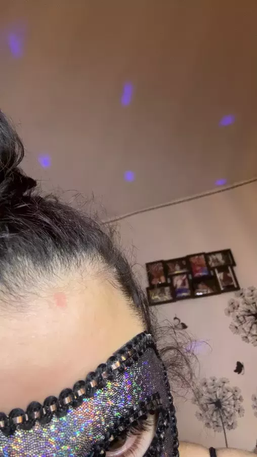 Offline emmababy_hot on Cam4