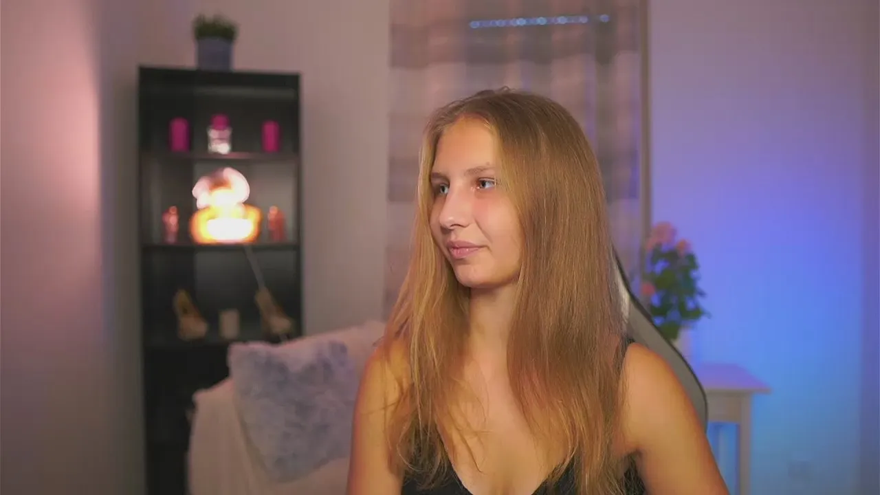 Offline emmie_murray on Cam4