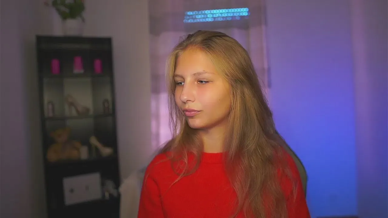 Offline emmie_murray on Cam4