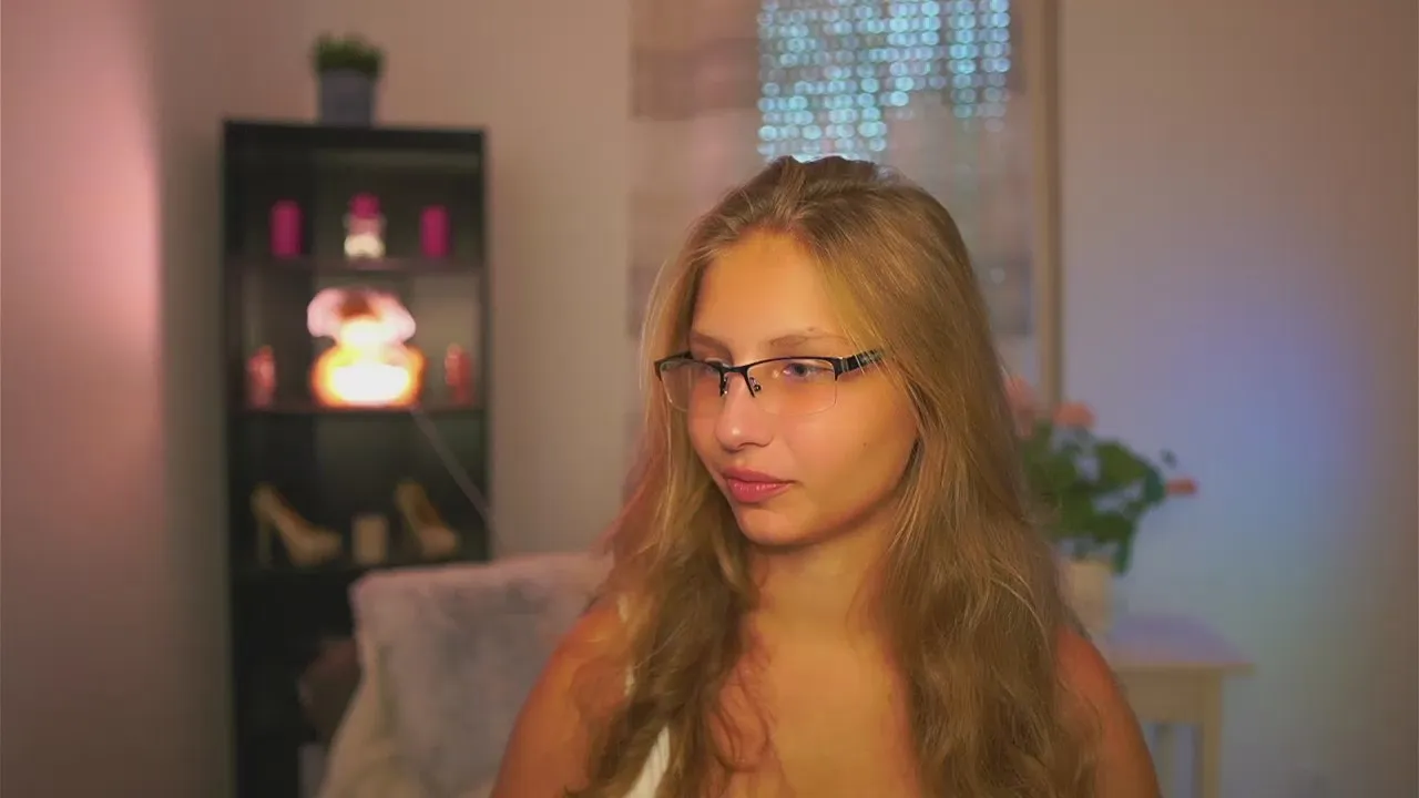 Offline emmie_murray on Cam4