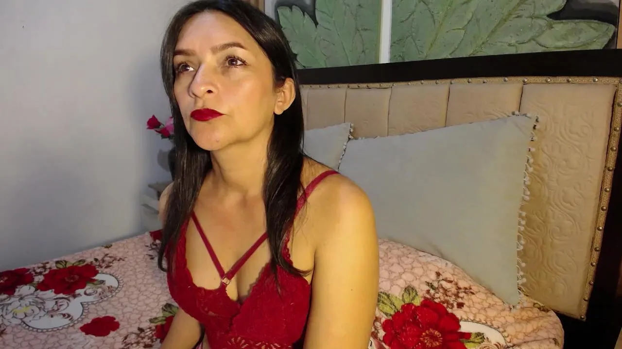 Offline Enmasofia on Cam4