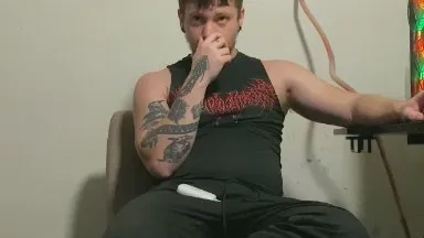 Offline Eskolhandsome on Cam4