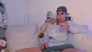 Offline Ethanica_Love on Cam4