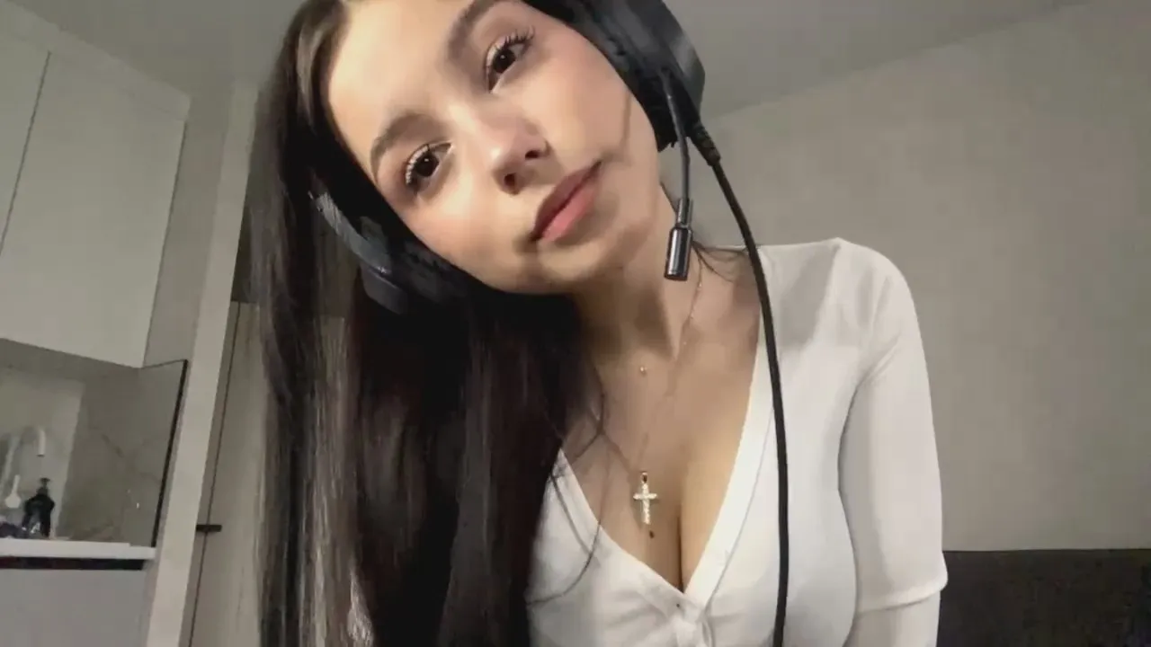 Offline EttaCorsini on Cam4