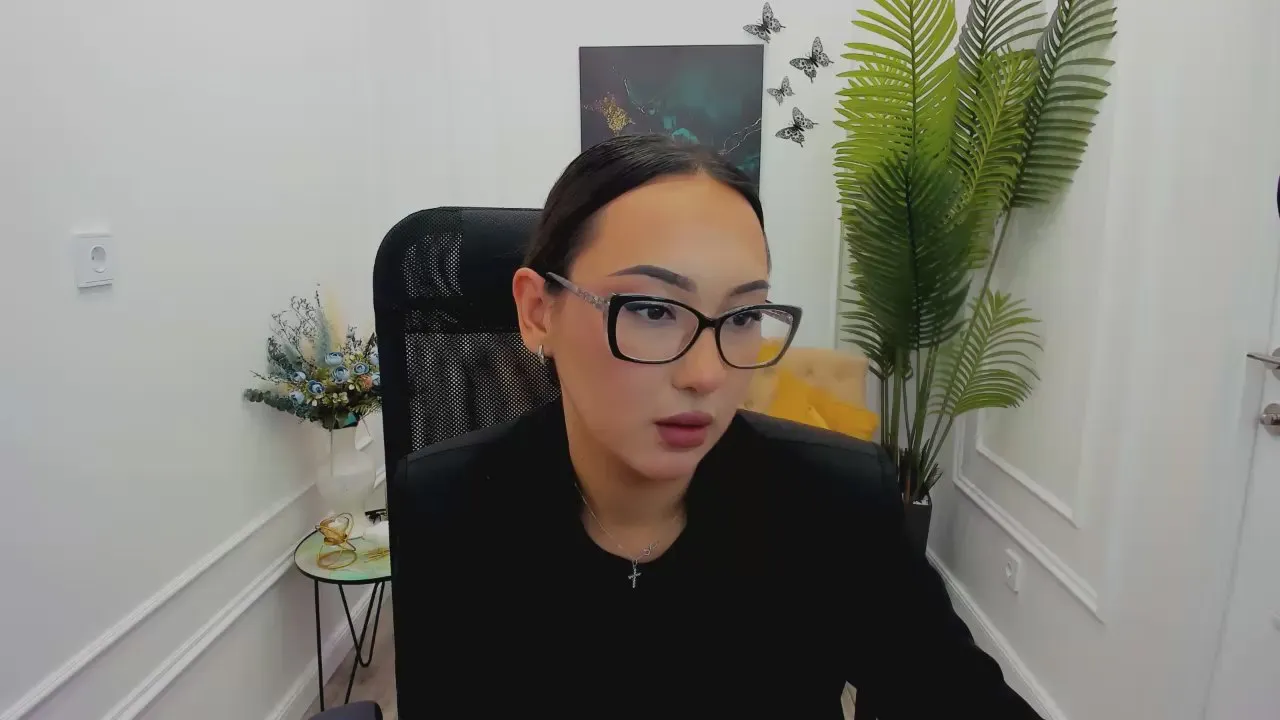 Offline EvaSarazardje on Cam4