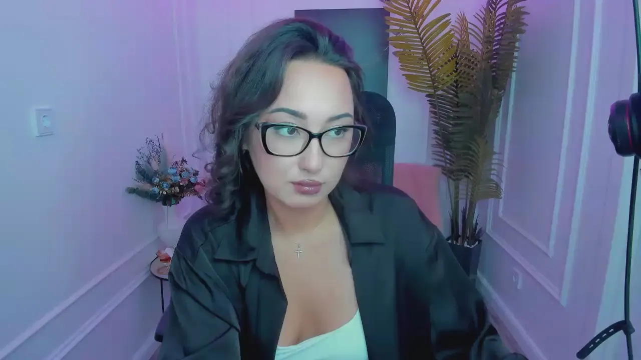 Offline EvaSarazardje on Cam4