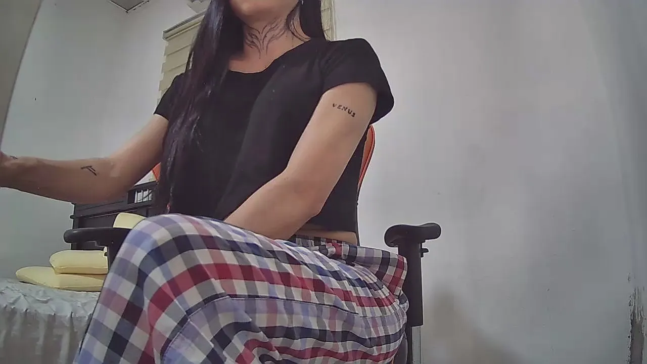 Offline EvaTiffany on Cam4