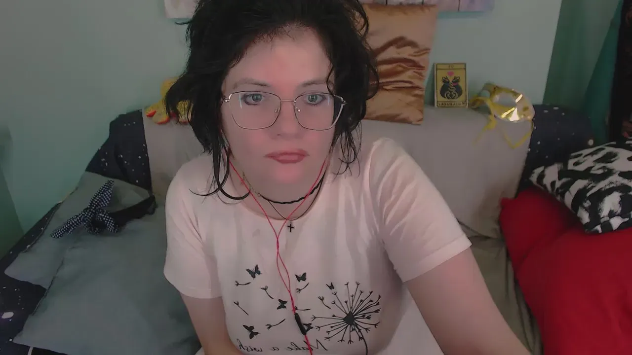 Offline Everlie on Cam4