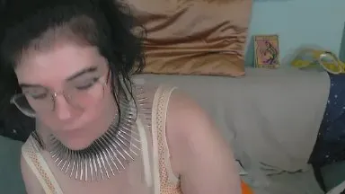 Cam4 Everlie is Freechat Everlie — #striptease #armpits #smoke #C2C #pussy #cum #feet