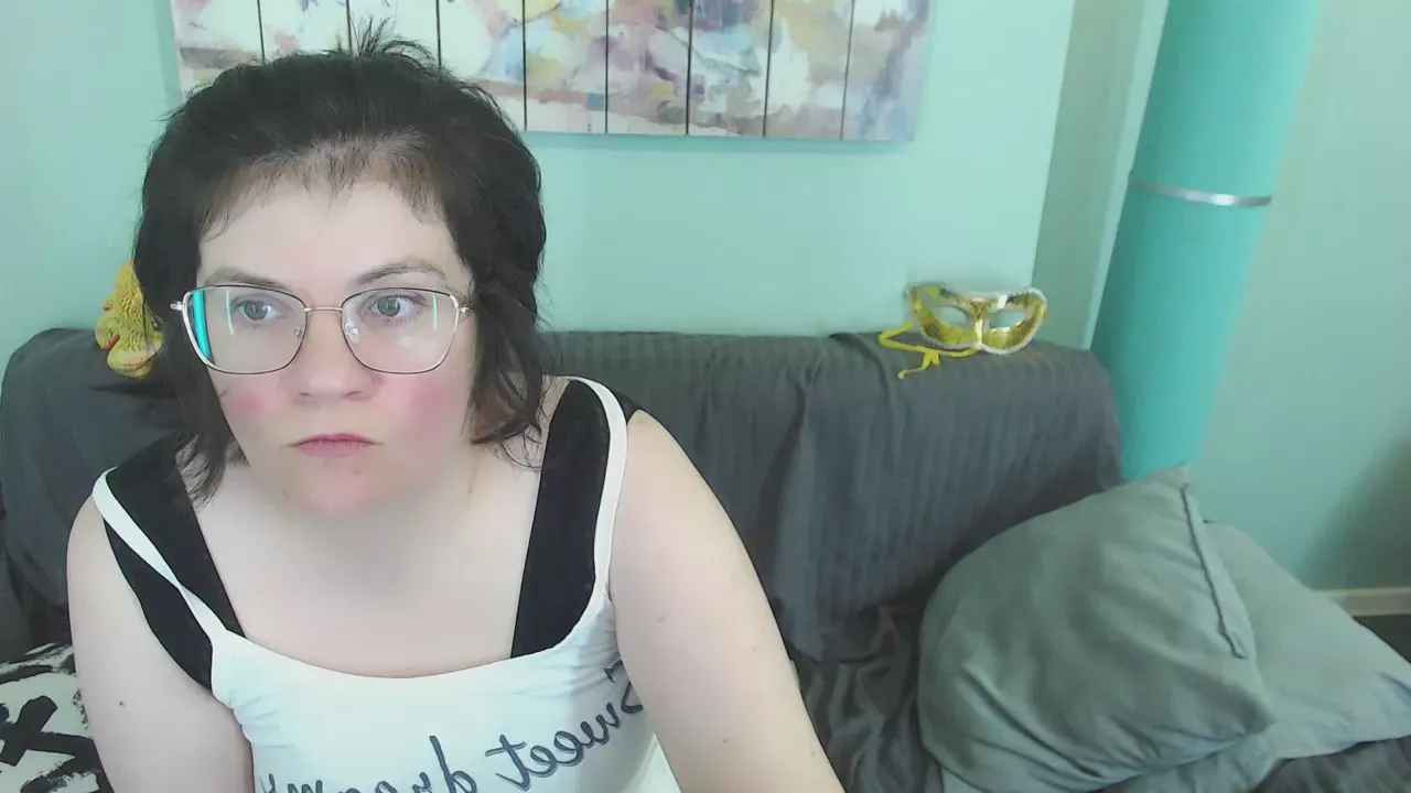 Offline Everlie on Cam4