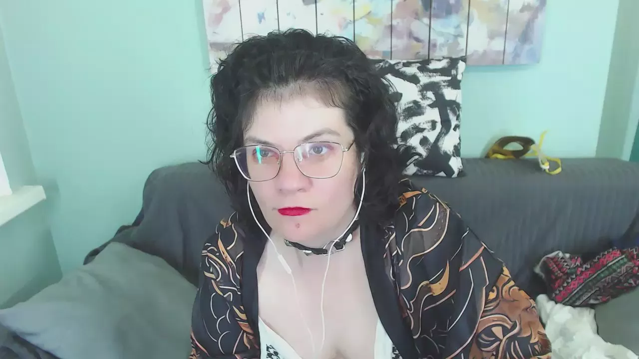 Offline Everlie on Cam4